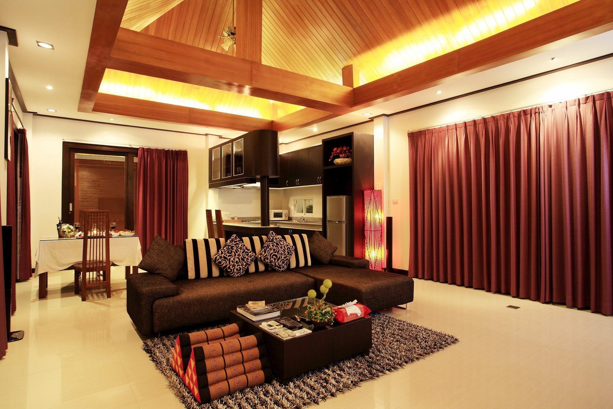 The Iris Pool Villa Rawai 外观 照片