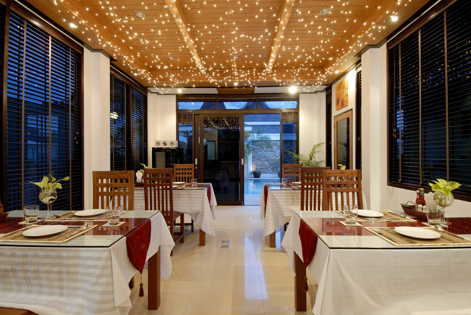 The Iris Pool Villa Rawai 外观 照片